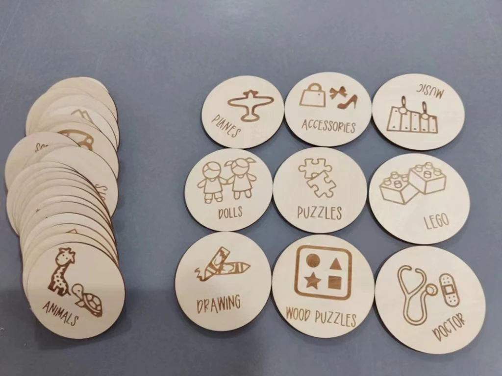 https://ae01.alicdn.com/kf/Sd17733f9e92c4f2bbb8e022413c52506W/Wooden-Storage-Tags-Nursery-Decor-Storage-Labels-with-Playroom-Toy-Signs-rounds-bundle.jpg