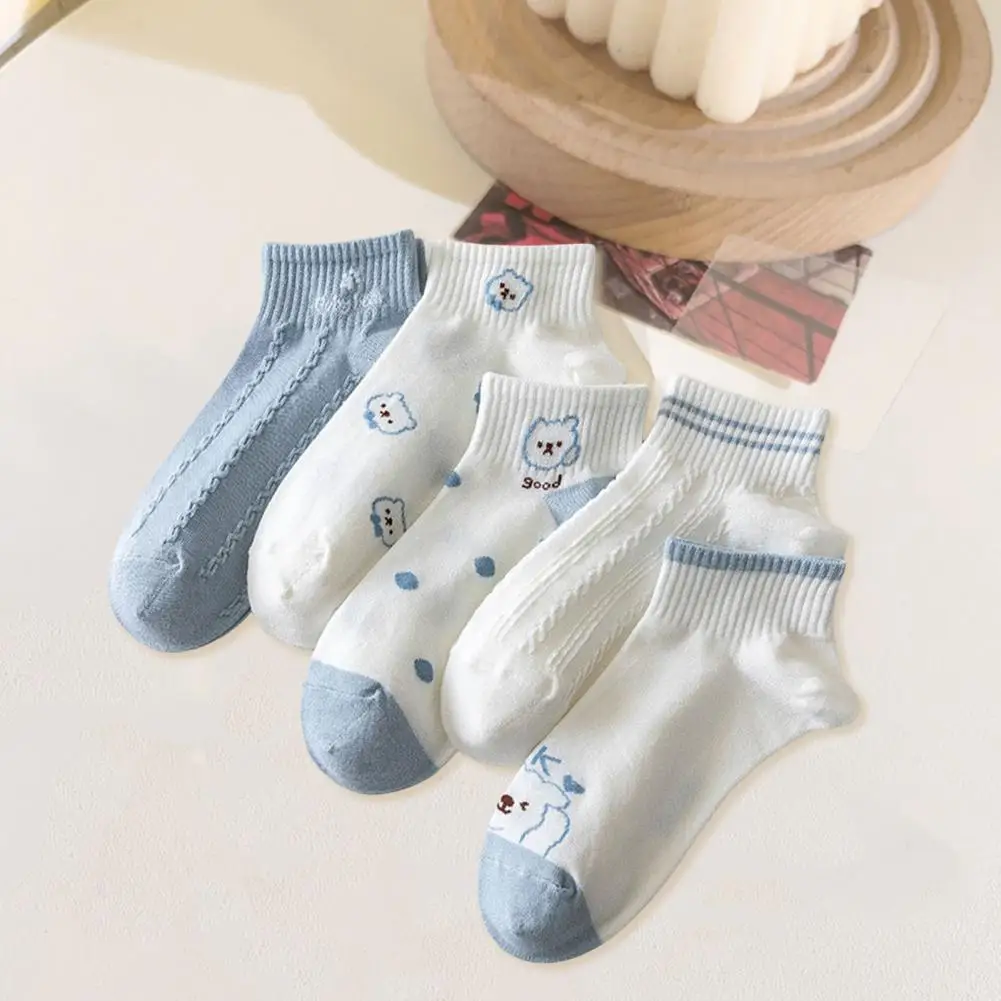 Рисунок 2 - Женские спортивные носки с цветочным принтом