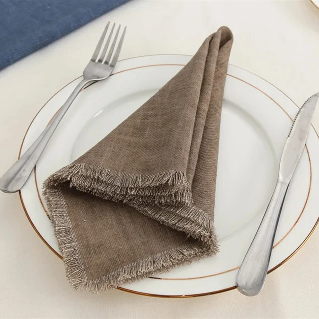 Rustic Wreath Embroidered Cotton/Linen Napkins - Set of 4