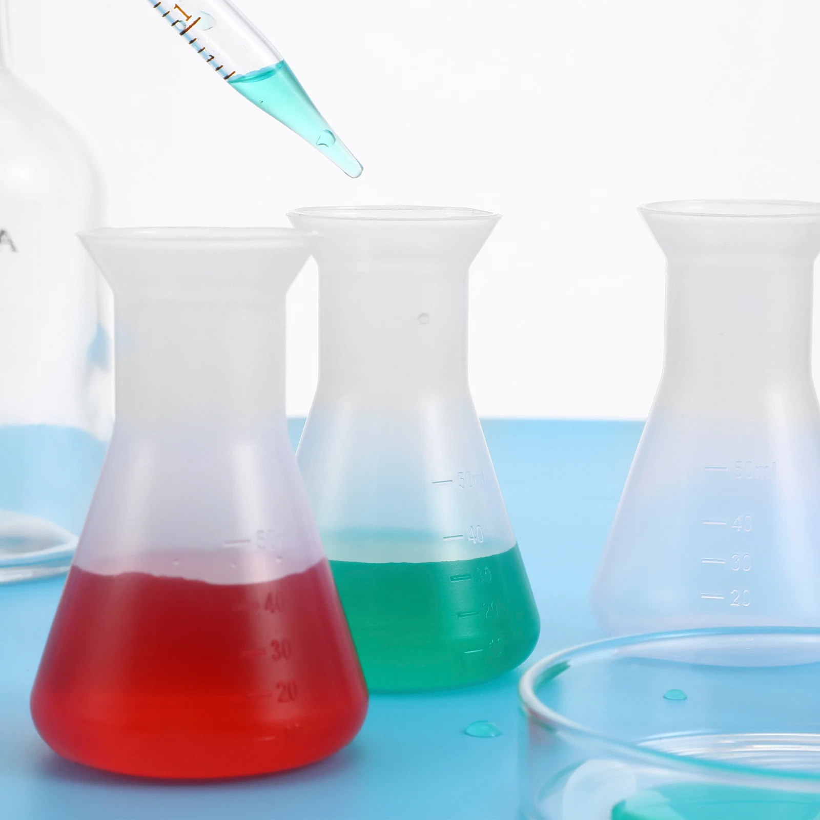 5 Pcs 50mL Plastic Beakers Erlenmeyer Flasks Conical Flasks Experiment Conical Measuring Bottles Laboratory Tools