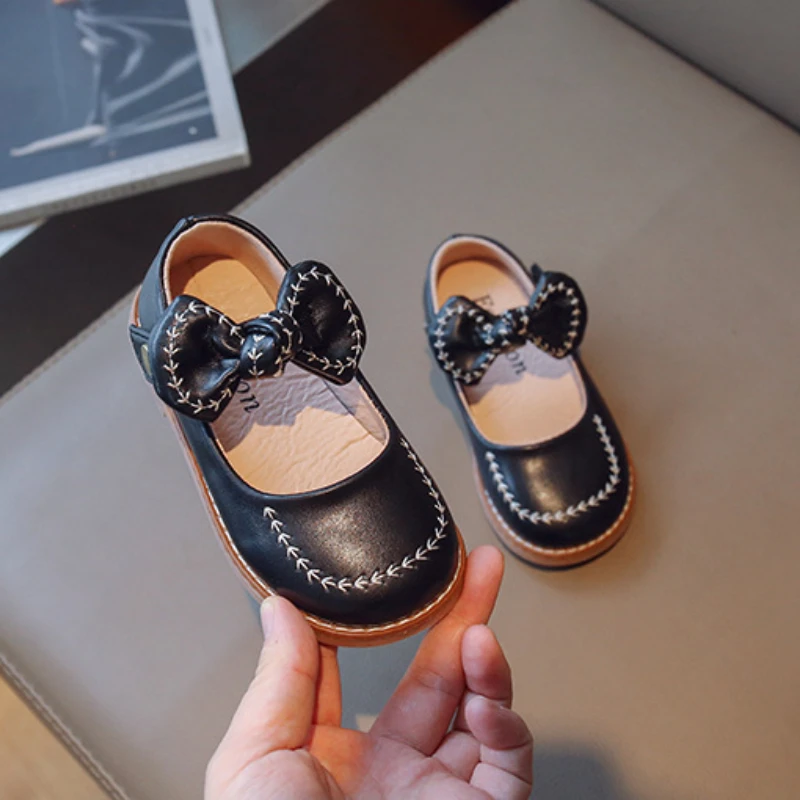 

Girl Black Mary Janes Embroider Shallow Fashion Children Princess PU Leather Shoes Flat Heels Versatile Causal Kids School Shoes