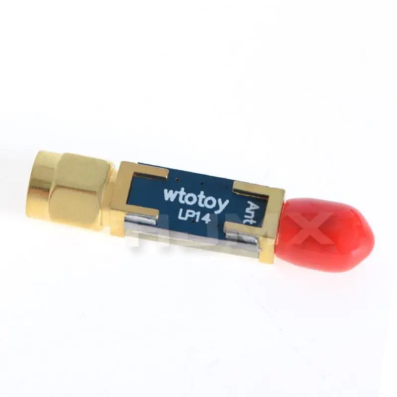 Filtre passe-bas FPV 1.4G pour transmission d'image aérienne, relié à un émetteur et une antenne, prêt à réduire les interférences.