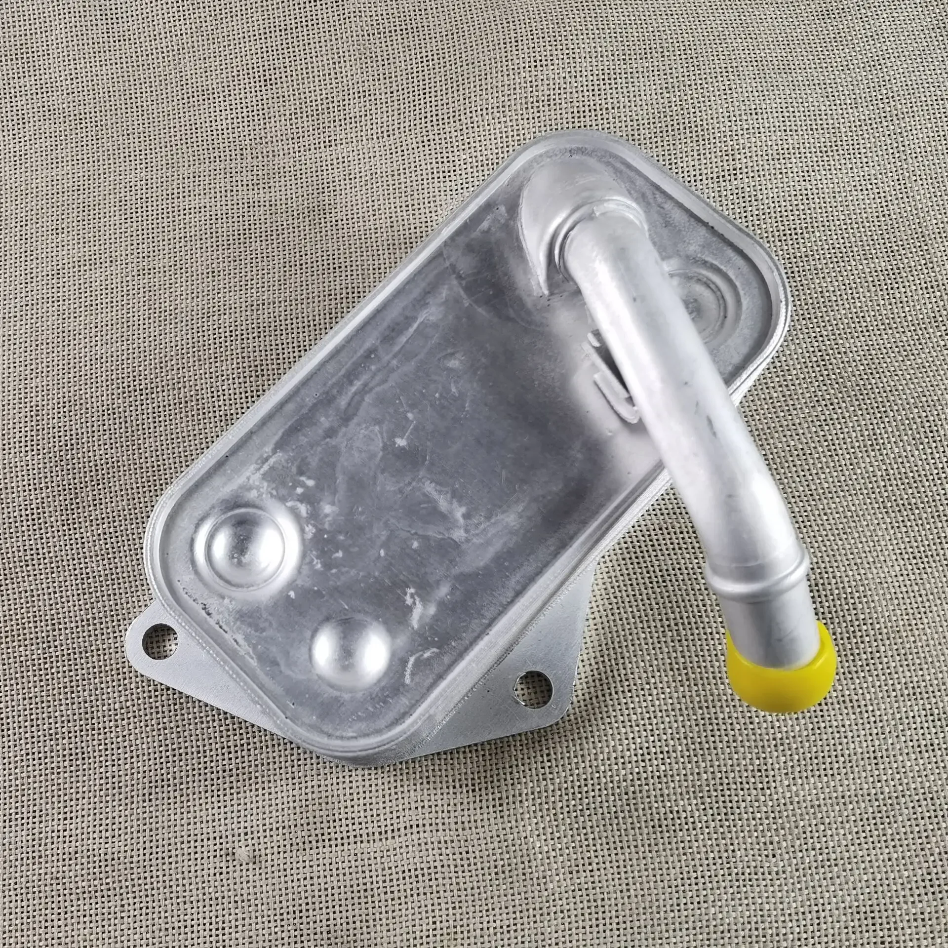 Engine Oil Cooler For E60 E61 E65 E66 E90 E81 E87 X70 X5 X6 E71 X11 F10 X3 7525333 5989070201 3085818 11427525333 oil cooler kit
