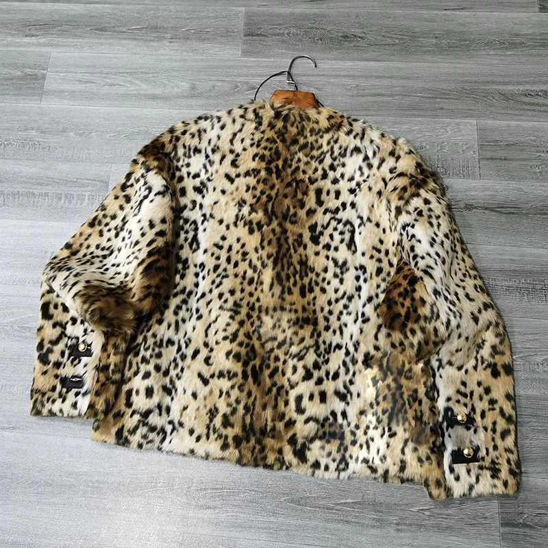 CNLALAXURY Faux Fur Coat Detail