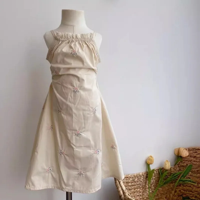 

HoneyCherry Summer New Girls Sweet Embroidery Backless Dress Solid Color Girls Lace Halter Dresses Kids Clothes