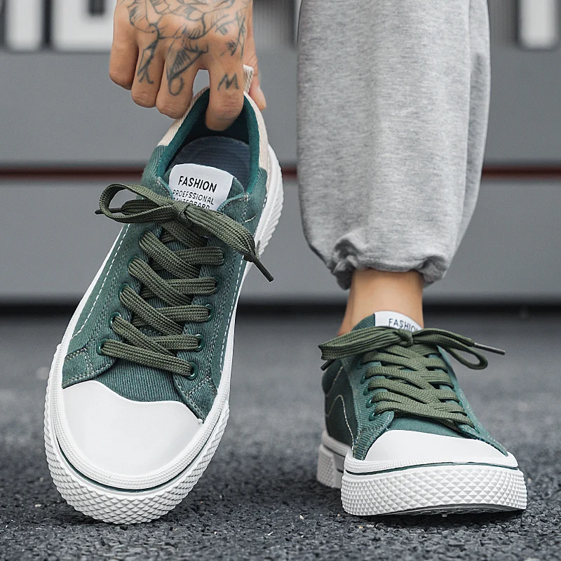 Lightweight Men's Canvas Shoes New Fashion Sneakers For Men Comfort Casual Shoes Outdoor Vulcanized Shoes Flat Walking Male 3