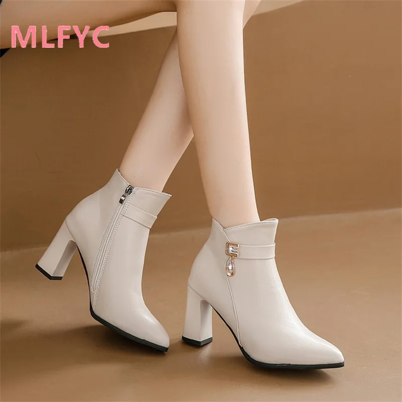 

Women's Autumn and Winter New Fashion Pointed Side Zipper High Heel Short Boots Thick Heel Fashion Women's Boots