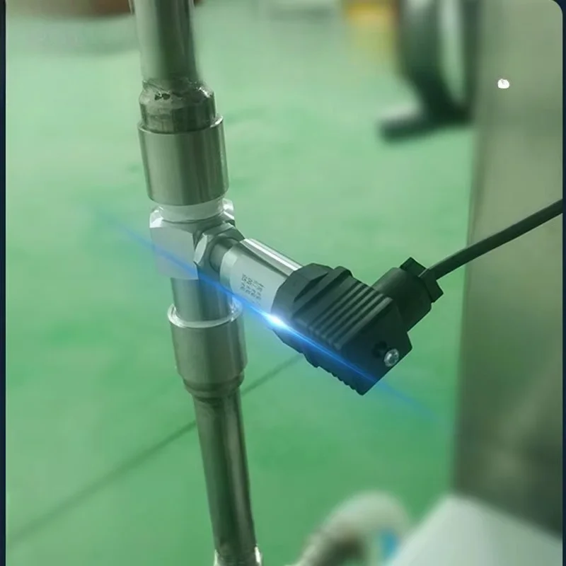 Distributore automatico di vino Riempitrice per acqua potabile per cocktail in scatola da 20 litri - immagine 2