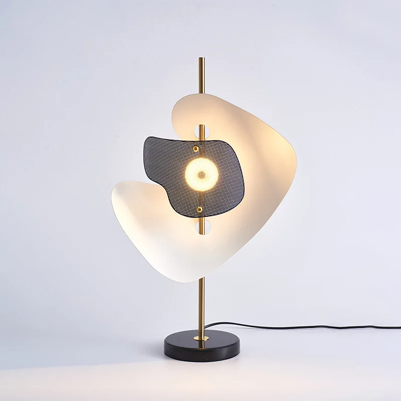 

Nordic Hollowed Table Lamp Modern Creative Design Vertical Luminaire for Living Room Study Bedroom Bedside Decorative Desk Light