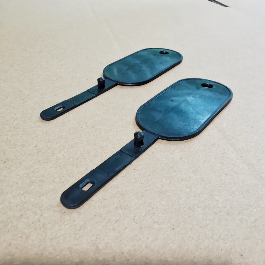 100pcs 플라스틱 PP 디스플레이 교수형 클립 가죽 벨트 제품 의류 액세서리 패키지 버클 걸쇠 못 후크