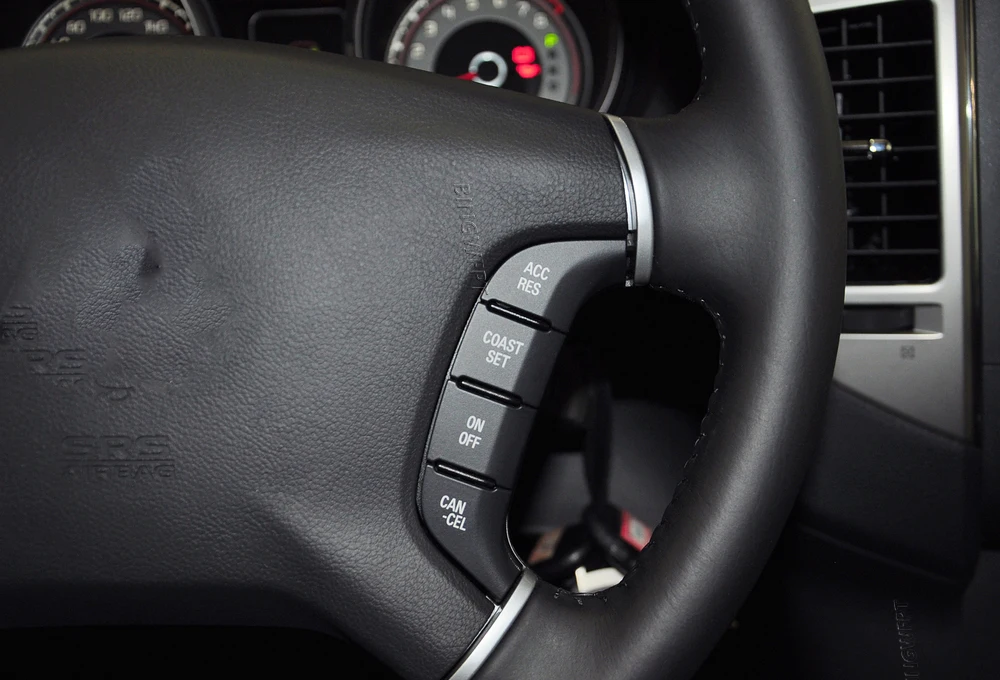Steering Wheel Switch Audio Radio Control Button 84250-PJL For Mitsubishi Pajero