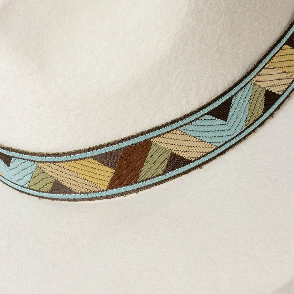 Fedora-Hüte mit 9 cm Krempe, 100 % Wolle, Panama-Jazz-Kappe, flach, große Upturn-Krempe, britischer Stil, Stickerei, Band, Kirche, Hochzeit, Party – Detail 17