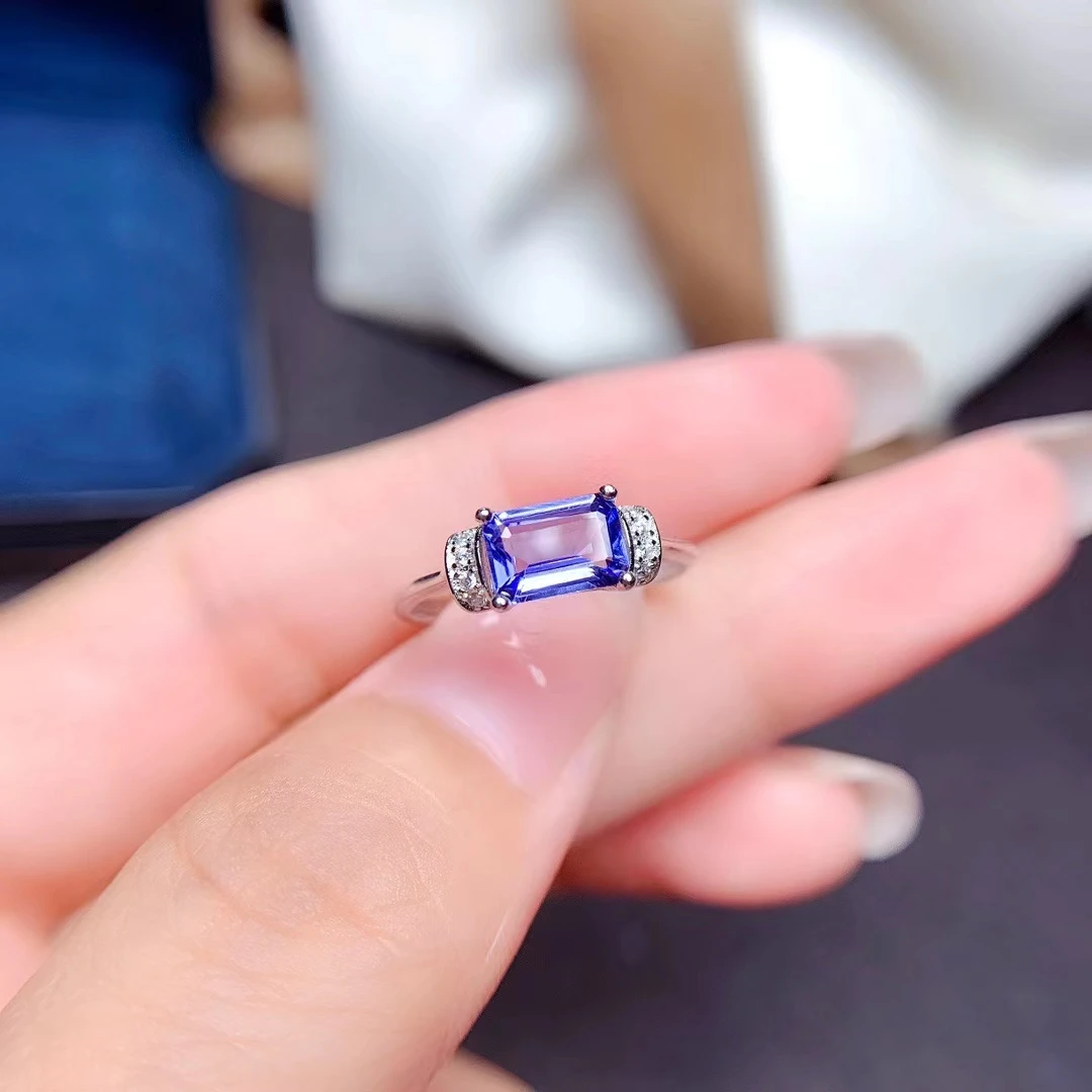 A Buyer's Guide to Tanzanite Qualities: Natural AAA vs AA vs A