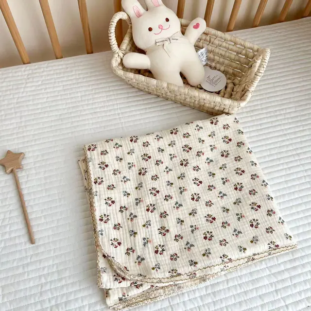 Summer Baby Blanket Swaddle Wrap 2 Layer Thin Quilt Muslin Blankets Floral Print Gauze Swaddling Children's Towel Bedding 5