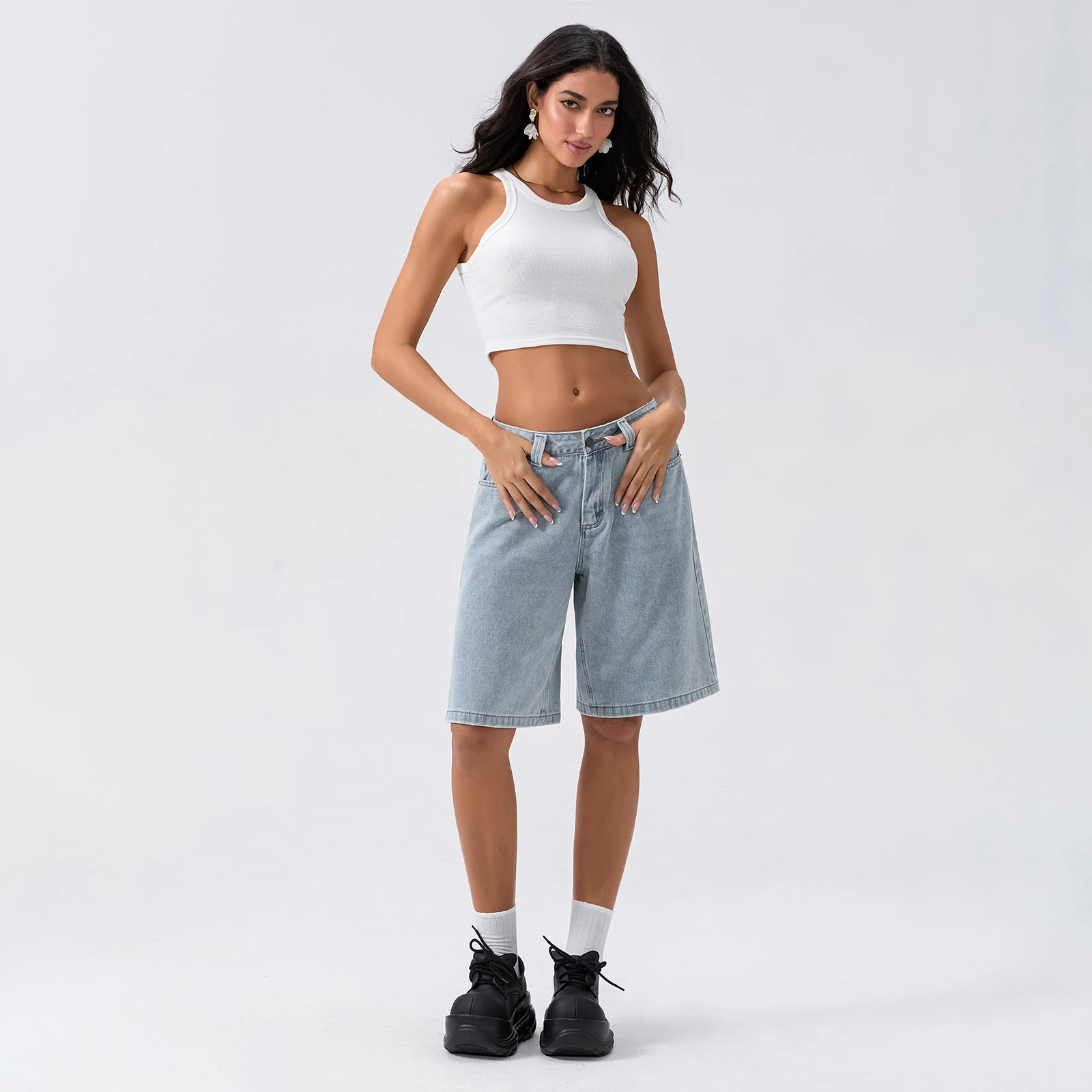 New Fashion Womens Knee Length Denim Shorts Loose Solid Color Low Rise Wide Leg Long Shorts With Pockets For Summer S-2XL