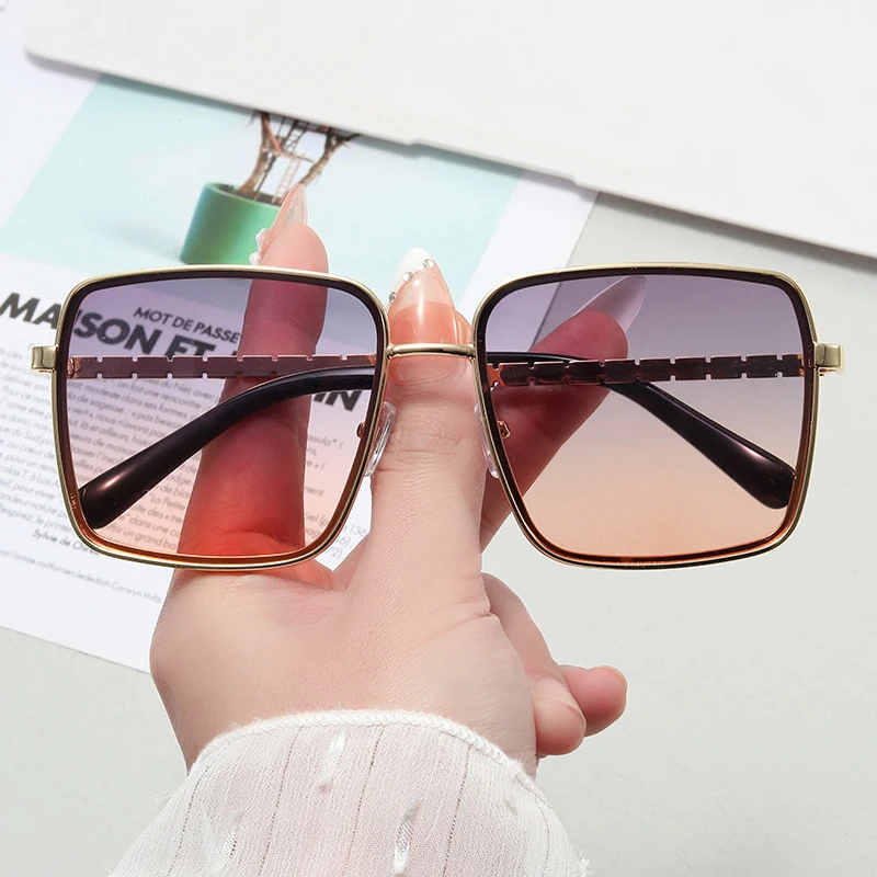 Óculos de Sol Quadrado Feminino 2023 Oversized Moda Óculos Sombras Vintage Gafas De Sol Mujer Lunette De Soleil Femme Lentes_voghion.com