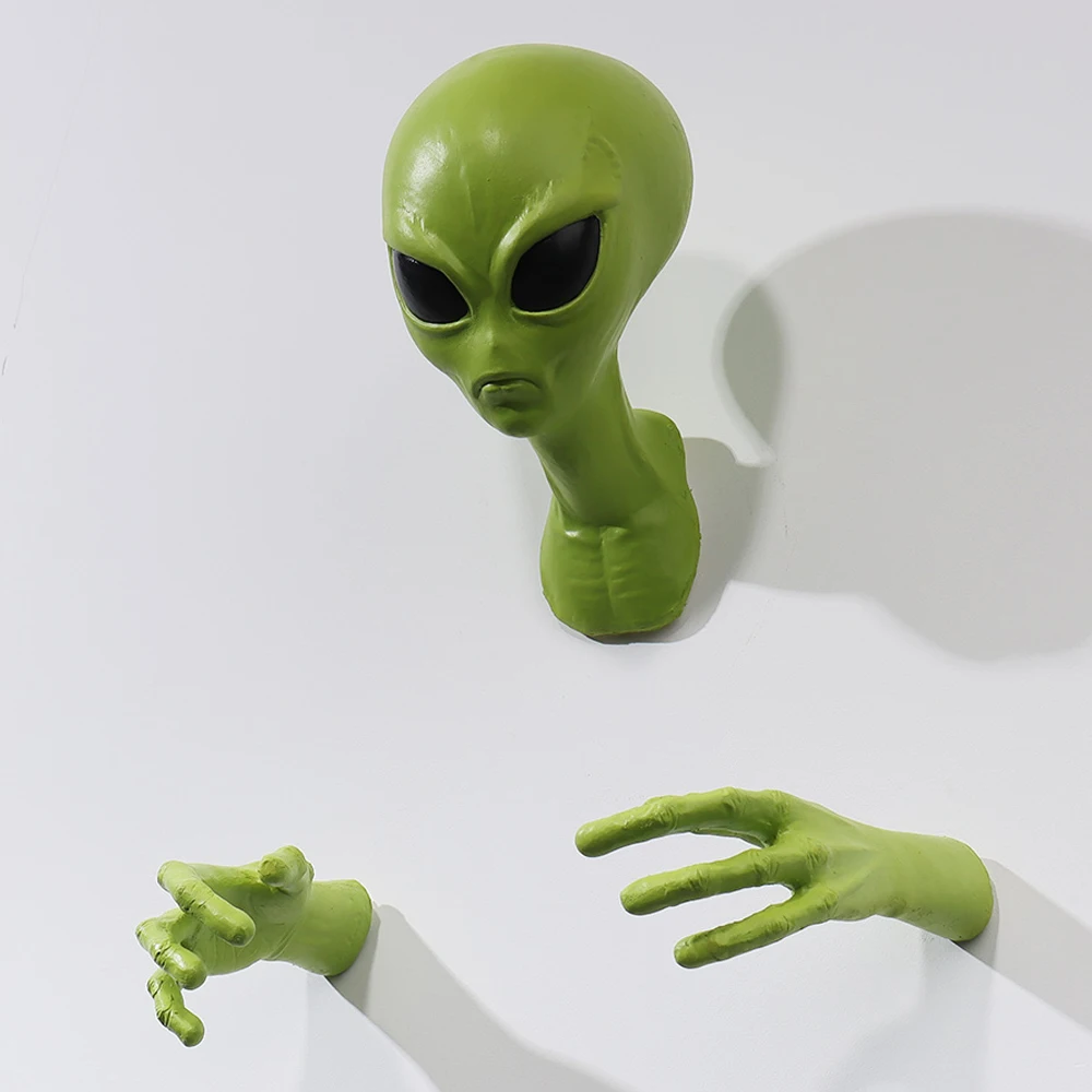 

UFO Alien Wall Decor Prop Cosplay Extraterrestrial Green Monster Bar Haunted House Amazing Room Deco Party Costume Props