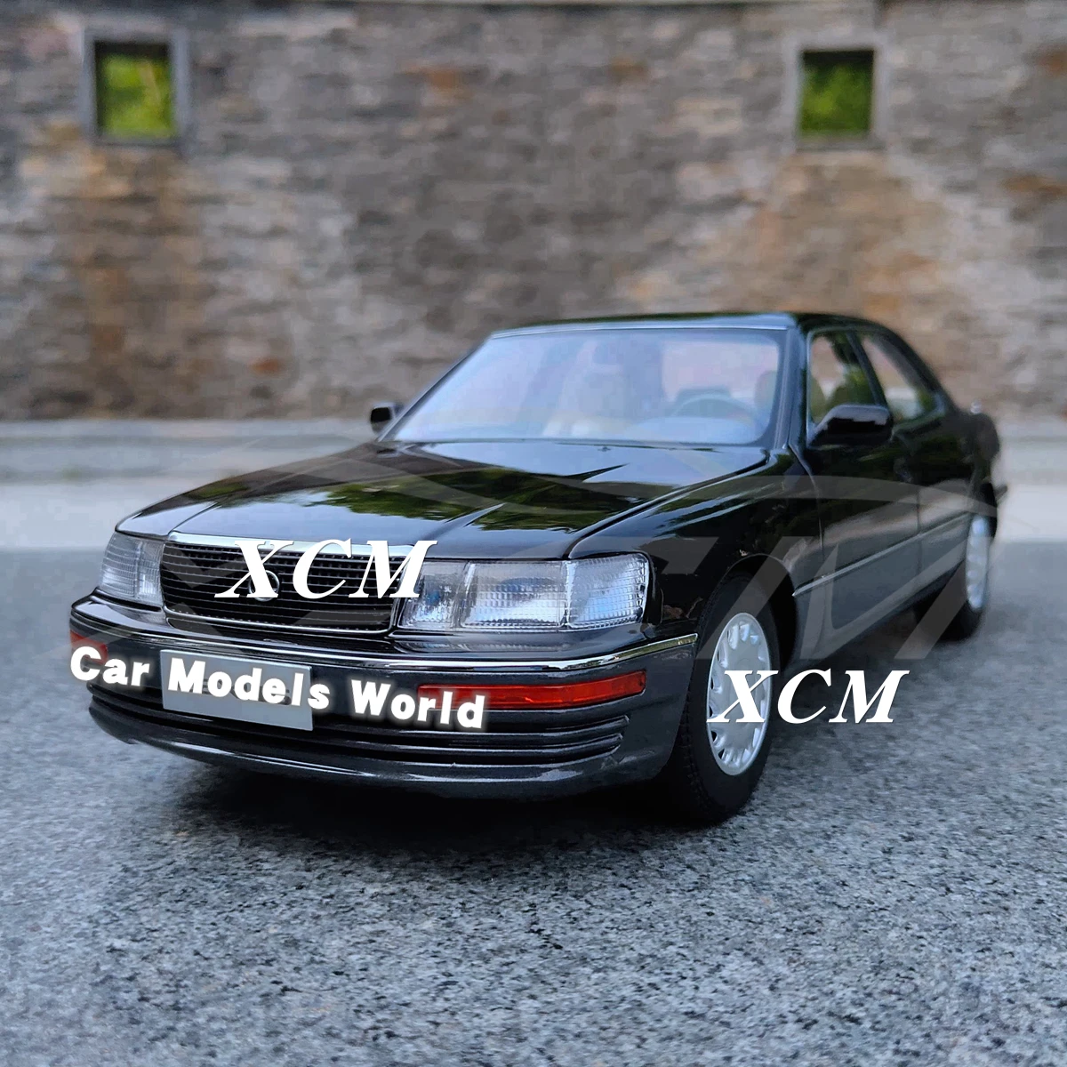 Ls400 118 Diecast Car Model Ls400 Alloy Model (black Grey) + Small