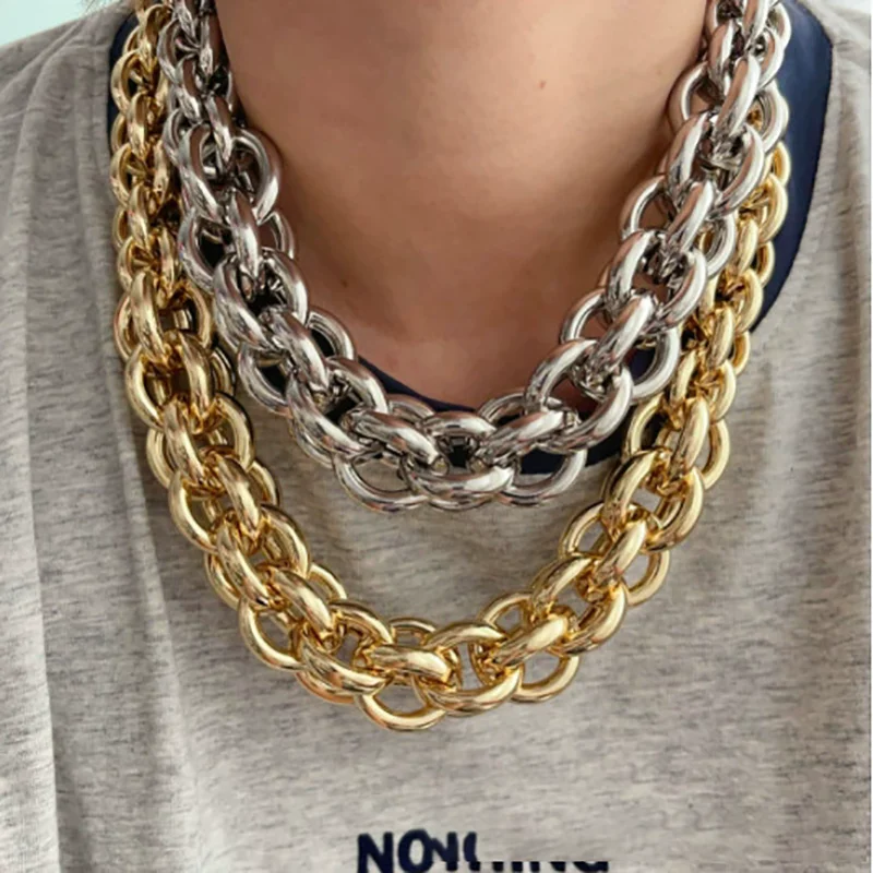 Exaggerated-style-metal-twist-buckle-thick-collarbone-chain-jltn0449