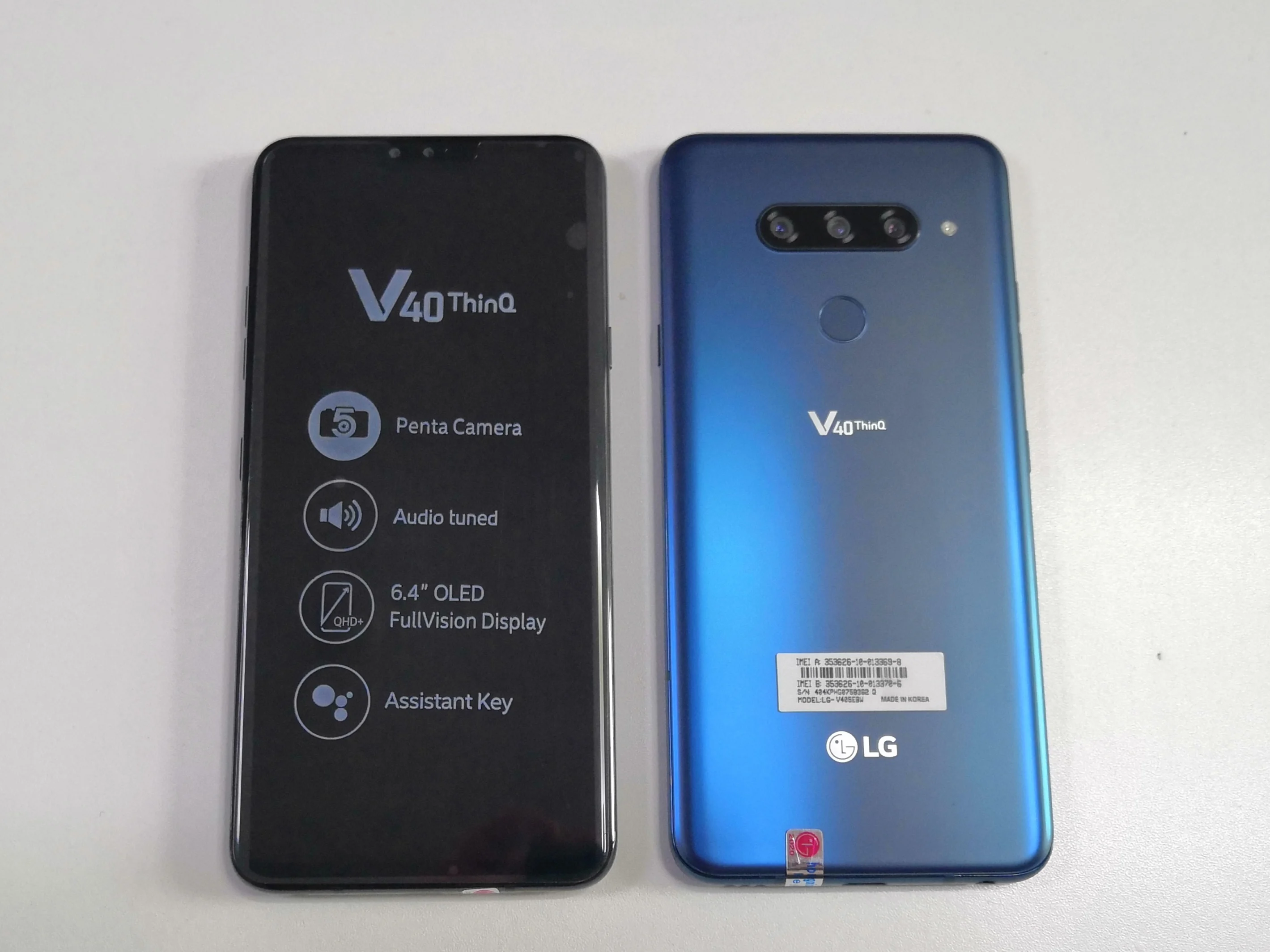 Original Unlocked LG V40 ThinQ V405UA V409N 6.4 Inches 6GB RAM 64GB ROM 16MP Triple Camera LTE Single SIM Fingerprint  Cellphone