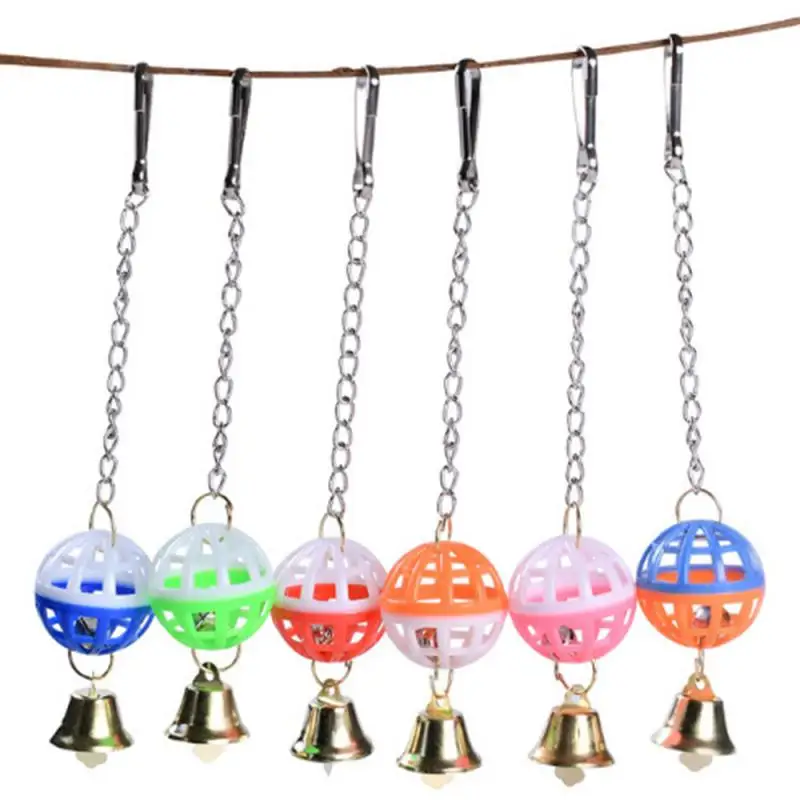 

Cute Parrot Birds Toy Two-Color Bell Sounding Hanging Swing Ball Rattle For Climbing Biting Chewing Pet Supplies (Random Color)