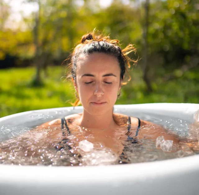  Bañera de hielo portátil para adultos, bañera plegable para  piscina de inmersión fría, baño de hielo inflable para recuperación, baño  de hielo, terapia de agua fría caliente, bañera de espacio pequeño (