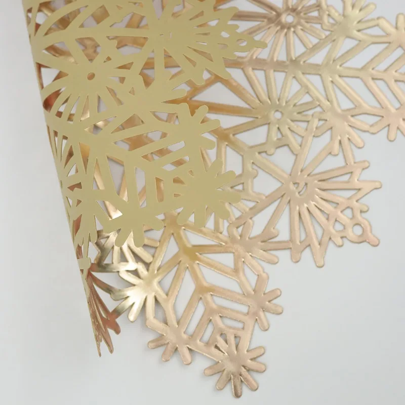 Christmas meal mat romantic snowflake PVC Christmas decoration Western food mat heat release waterproof oil proof insulation mat