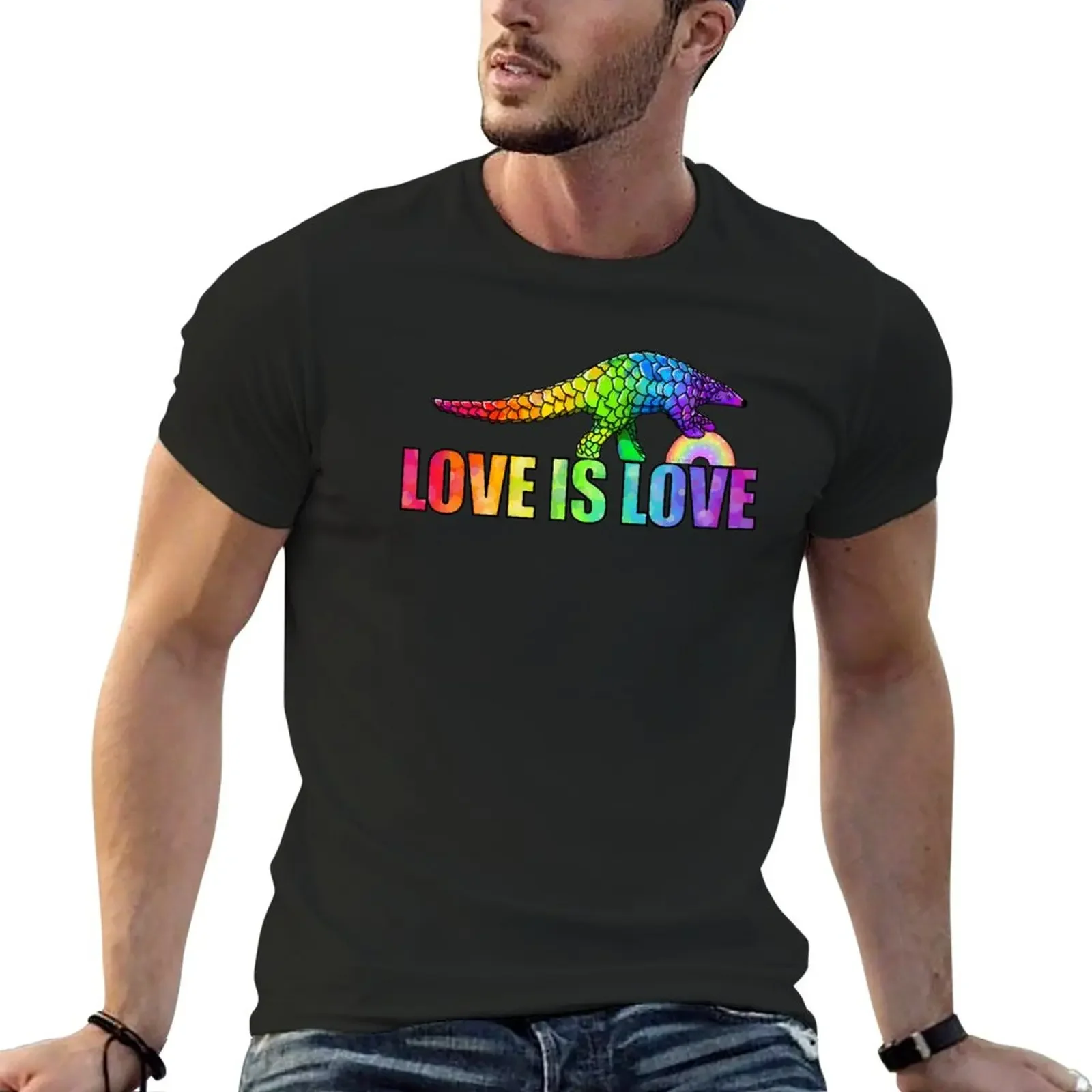 Мужская футболка с надписью Love is love, pangolin