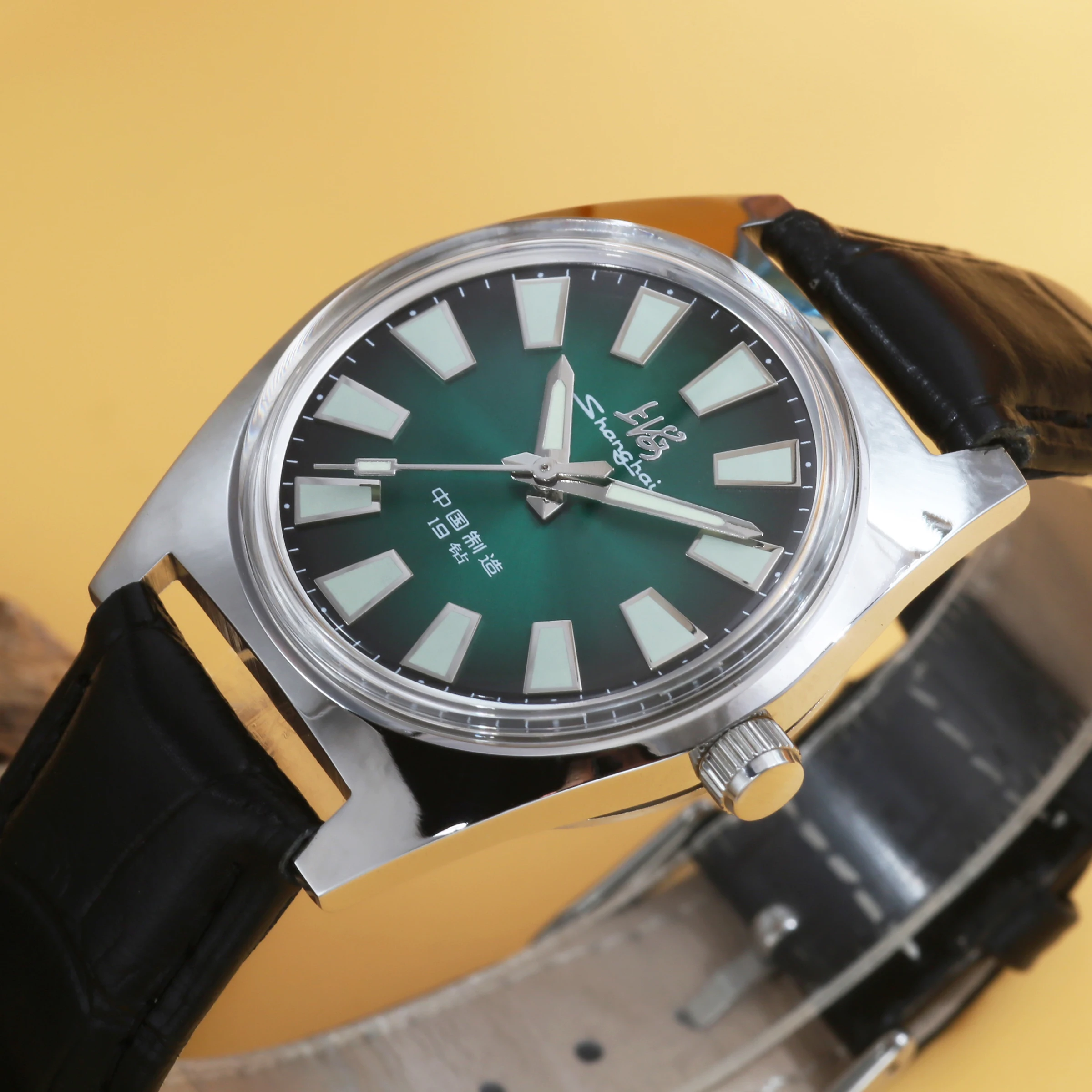 รูปสินค้า นาฬิกา Bauhaus Design 36 มม. กลไกมือหมุน