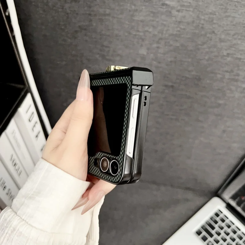 Deluxe Magnetic Phone Case with Ring Stand & Grid Texture - Magsafe Compatible