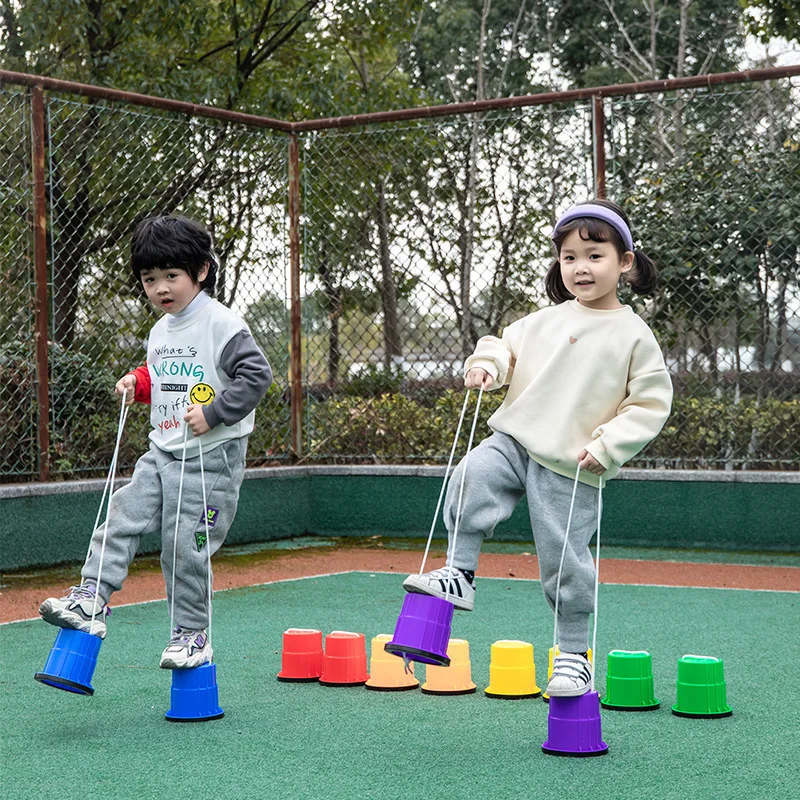 Angoily Set 4 Trampoli Giocattolo Per Bambini In Plastica - Allenamento Equilibrio E Coordinazione - Impilabili E Salvaspazio - Colori Misti