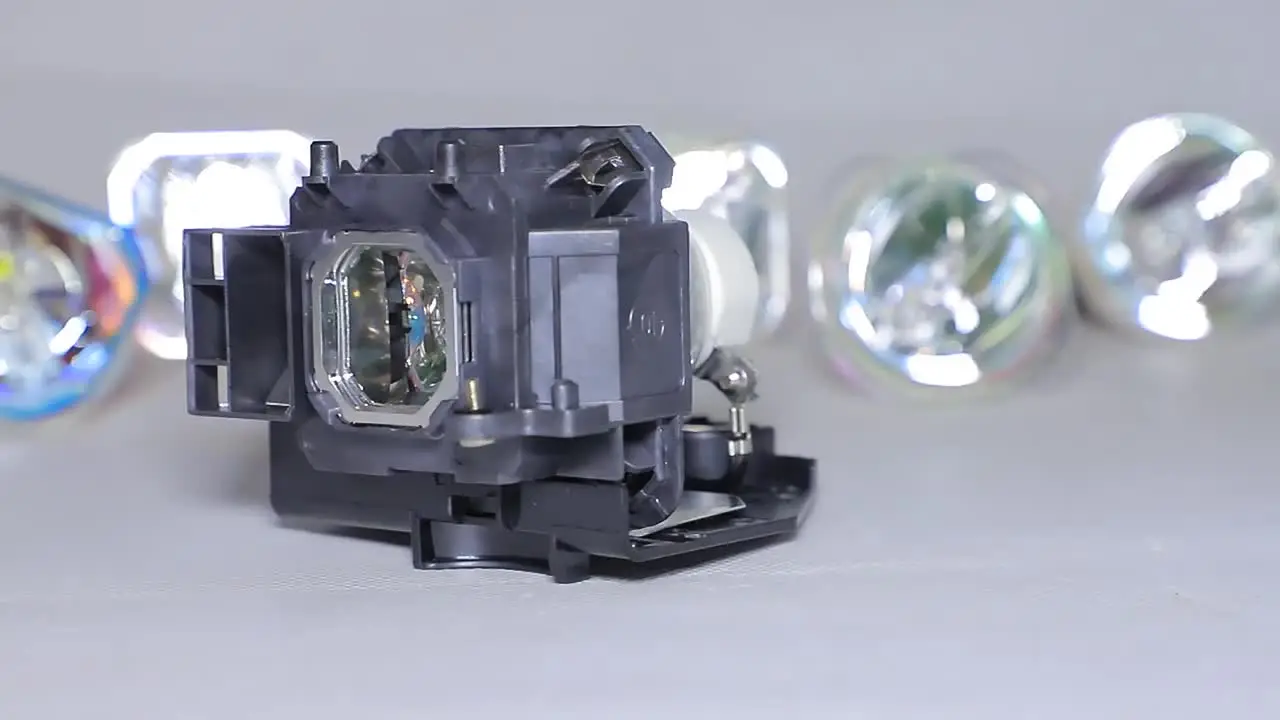 Replacement Bare Lamp NP13LP Projector Lamp for NEC NP