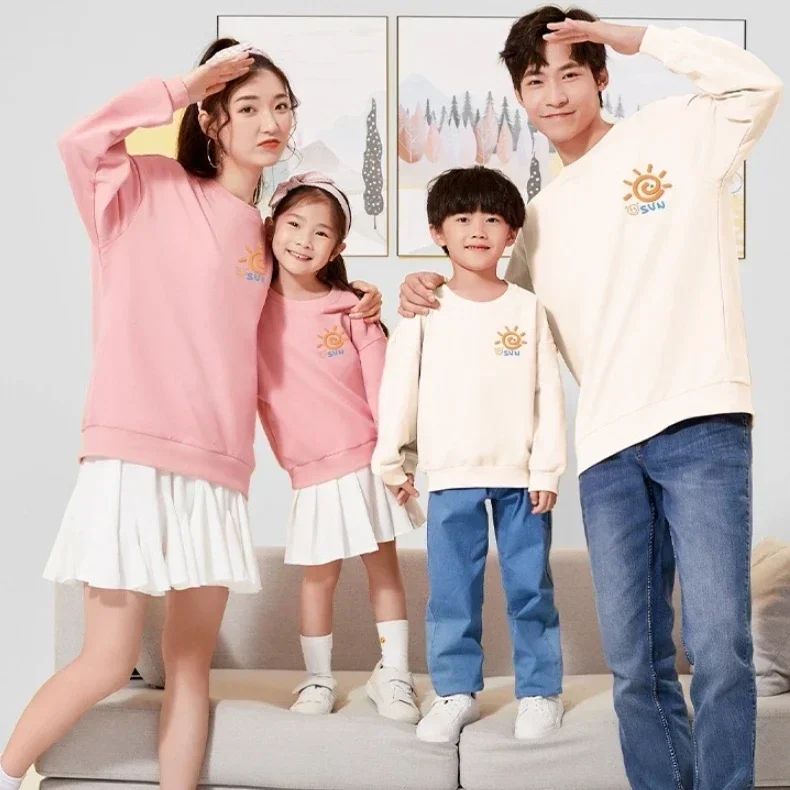 thumbnail image 5 of Camisetas navideñas para mamá e hija, sudaderas para papá, mamá e hijo, conjuntos familiares a juego de invierno, camisetas con estampado de letras, suéteres para niñas y niños, 5 of 5