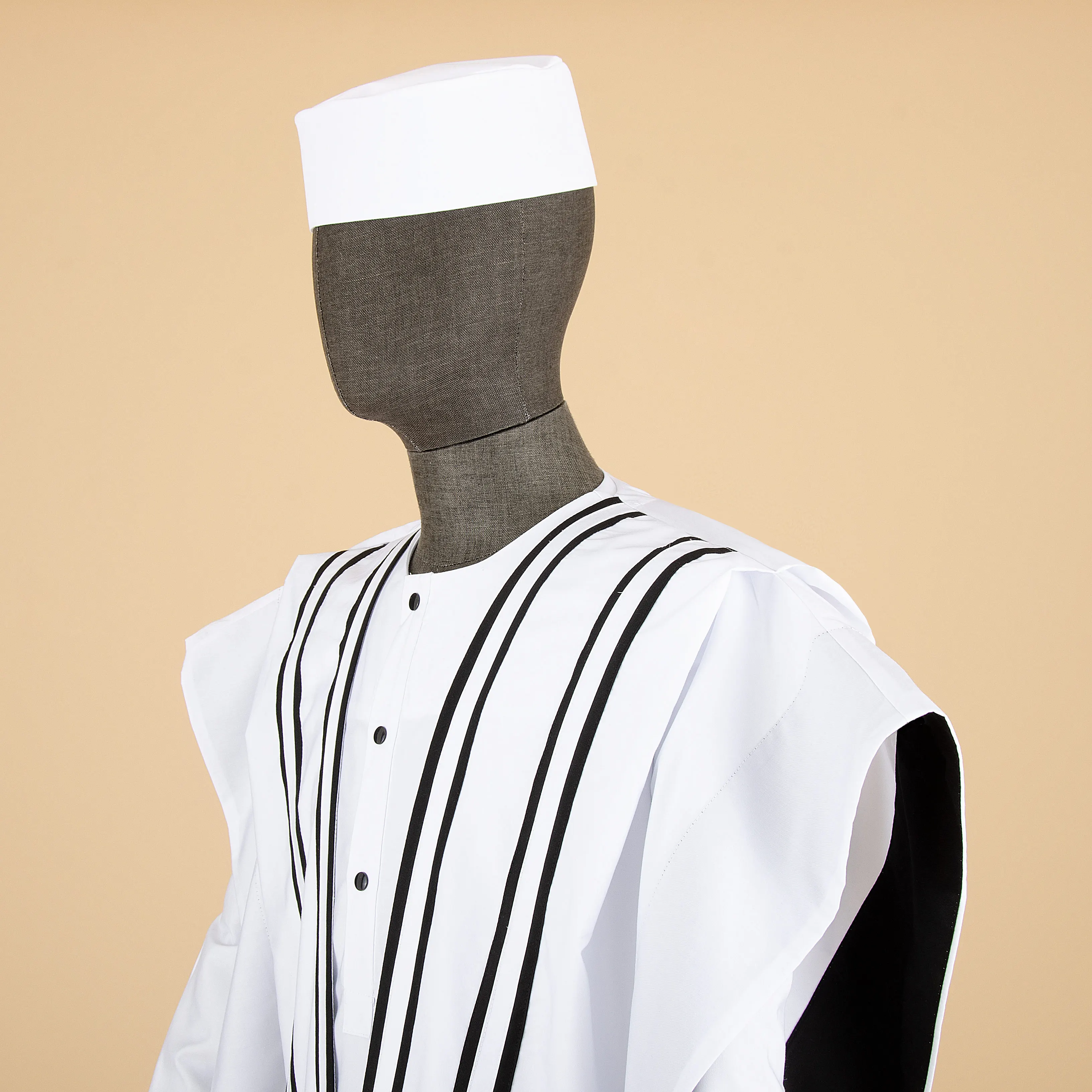 아프리카 남성 의류 Agbada 로브 다시키 셔츠 앙카라 바지 부족 모자 웨딩 이브닝 의상 4 조각 AFRIPRIDE A1816011