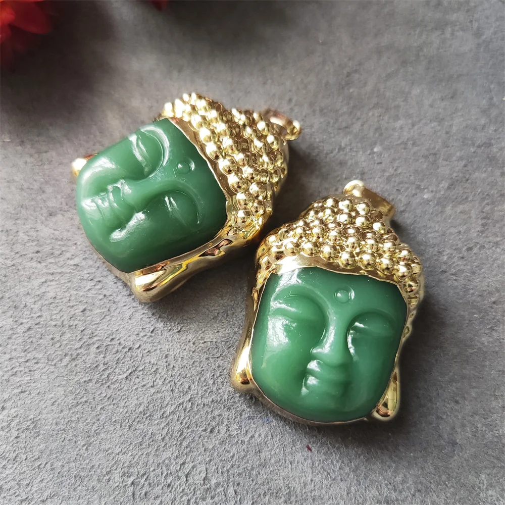 Collana Con Ciondolo Testa Di Buddha In Cristallo Bianco - Lotto 5 Pezzi All'Ingrosso