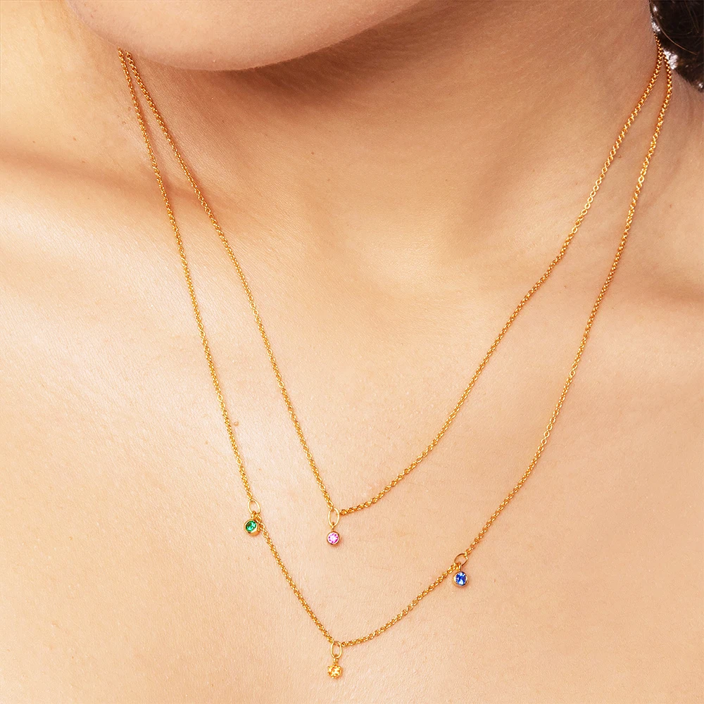 Minimalist Necklace Close-up
