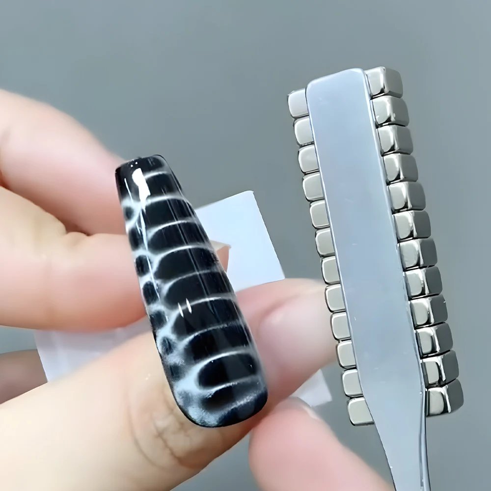 Magnetic Nail Art Tools 12Pcs Nail Cat Eye Strong Effect Magnet Nail Crocodile Texture Magnetic Stick UV Gel Polish Cat Eye Gradient Rod Manicure Bar