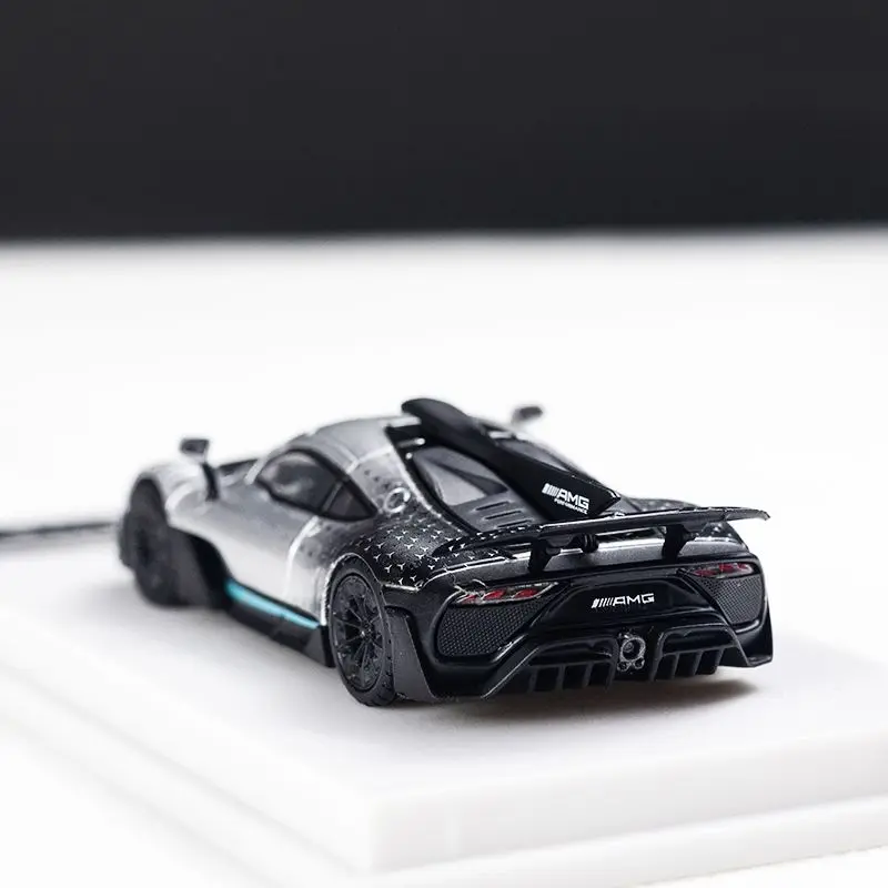 1:64 Limited Edition Mercedes-Benz AMG ONE Starlight Paint Simulation Alloy Car Model Collection 5