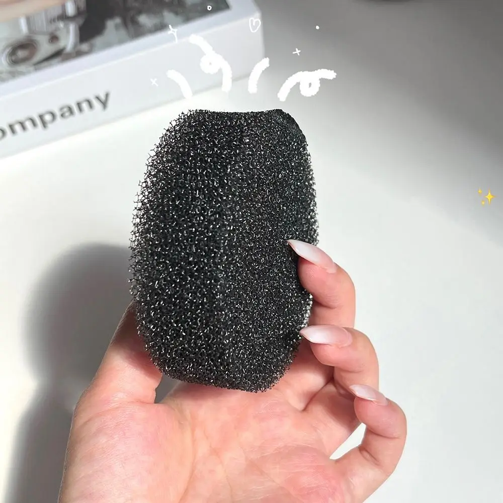 Compact and Durable Portable Makeup Brush Cleaner - Soft and Lightweight Cleaning Tool