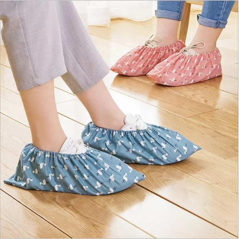 1Pcs Practical Swan Decor Waterproof Shoe Covers Indoor Washable Elastic Adult Dustproof Cloth Cover Shoes Household Accessories