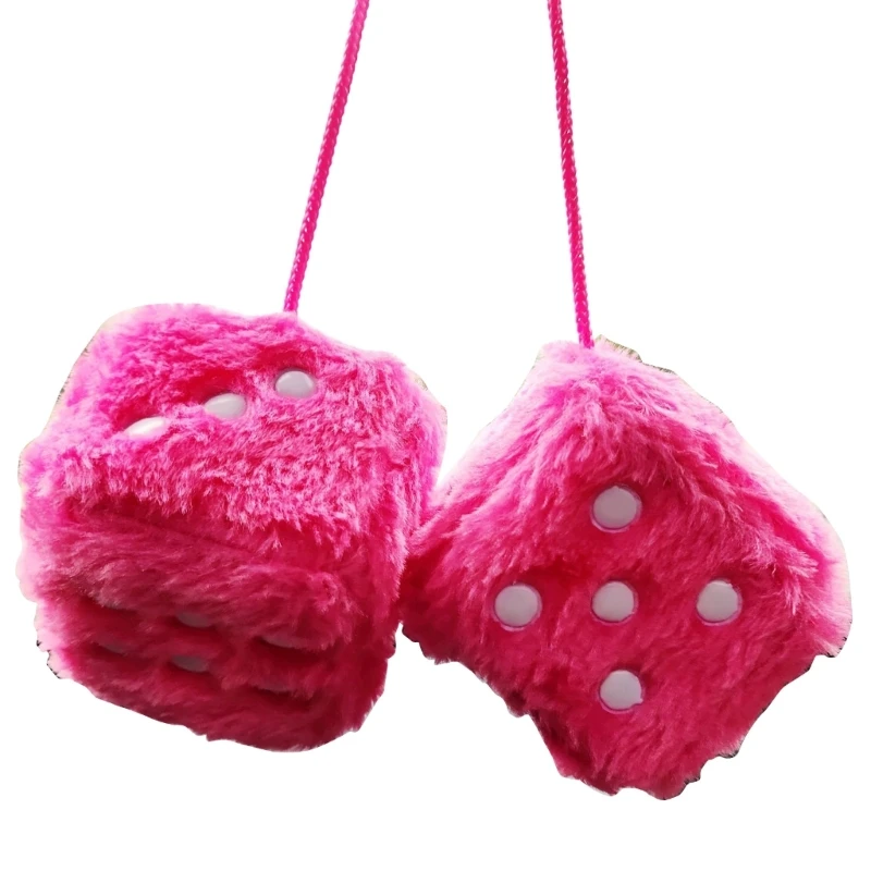 Flauschige Würfel Auto-Deko - Plüschwürfel Mit Herzchen Für Rückspiegel