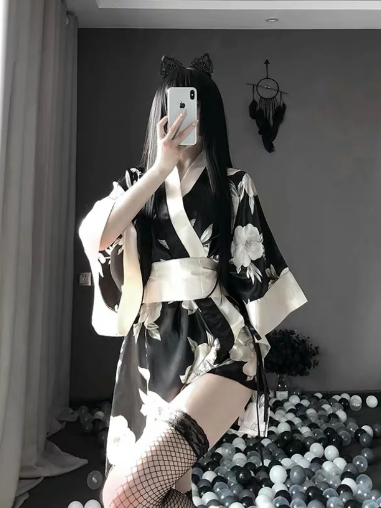 Japanese Kimono Sexy Cosplay Outfit For Women Traditional Style Robe Yukata Costumes Pajamas Soft Silk Belt 3pcs Set Black Red