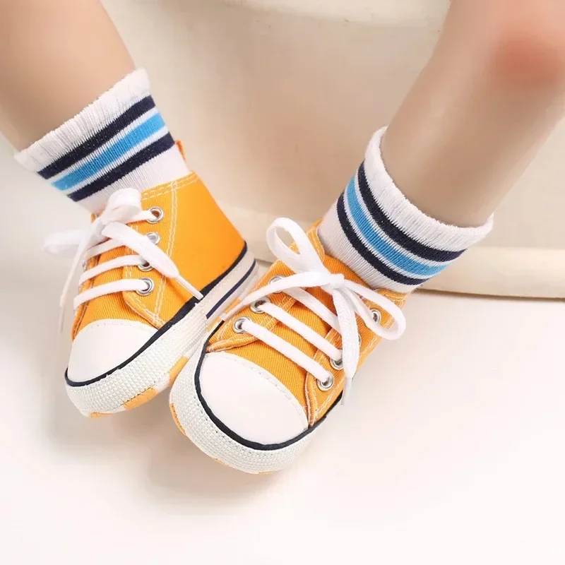 Breathable Black Lace-up Canvas First Walker Shoes for Newborn Boys & Girls &ndash; Lightweight Toddler Flats for Casual & Crib Wear