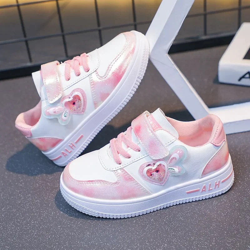 أحذية رياضية للفتيات أحذية رياضية كاجوال ناعمة من الأسفل ومضادة للانزلاق لطلاب المدارس الابتدائية وصلت حديثًا لربيع الخريف