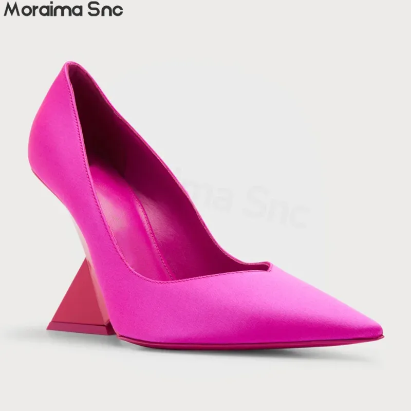 

Solid Color Patent Leather Special-Shaped Heel Pumps Summer New High-Heeled Shallow Mouth Pointed Toe Professional Women's Shoes