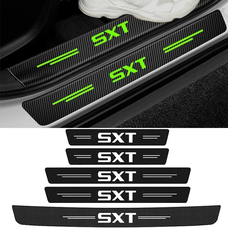 Luminous Car Door Soglia Davanzale Decalcomanie Antigraffio Per Dodge Sxt Logo Caravan Caliber Ram Stickers Pedal Guards Strip Film