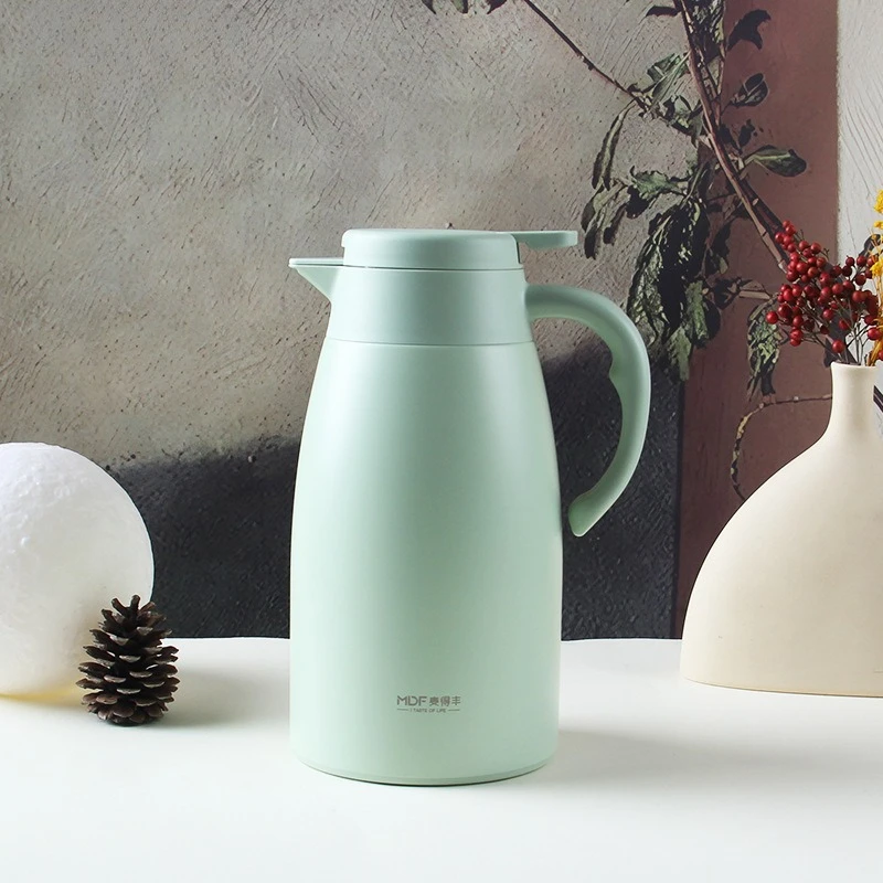 European-Style Vacuum Insulated Coffee and Water Carafe
