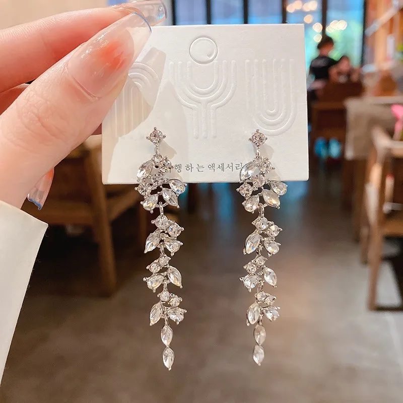Luxury Leaf Crystal Long Earrings 6