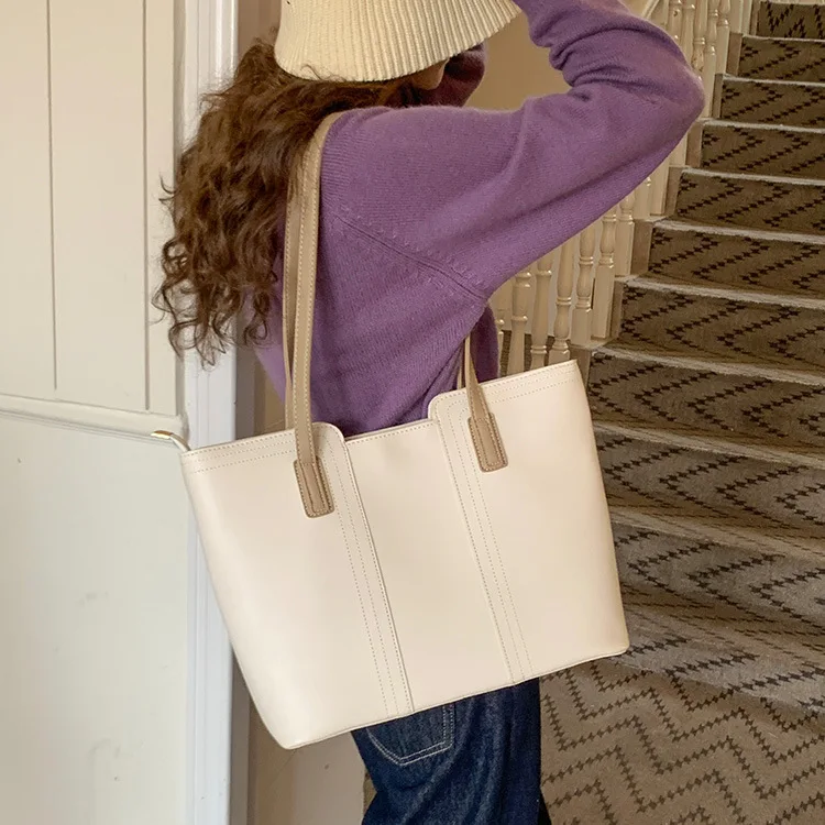 Large capacity bag women's new spring and summer shoulder bag large bag senior sense fashion women's bag commuting tote bag