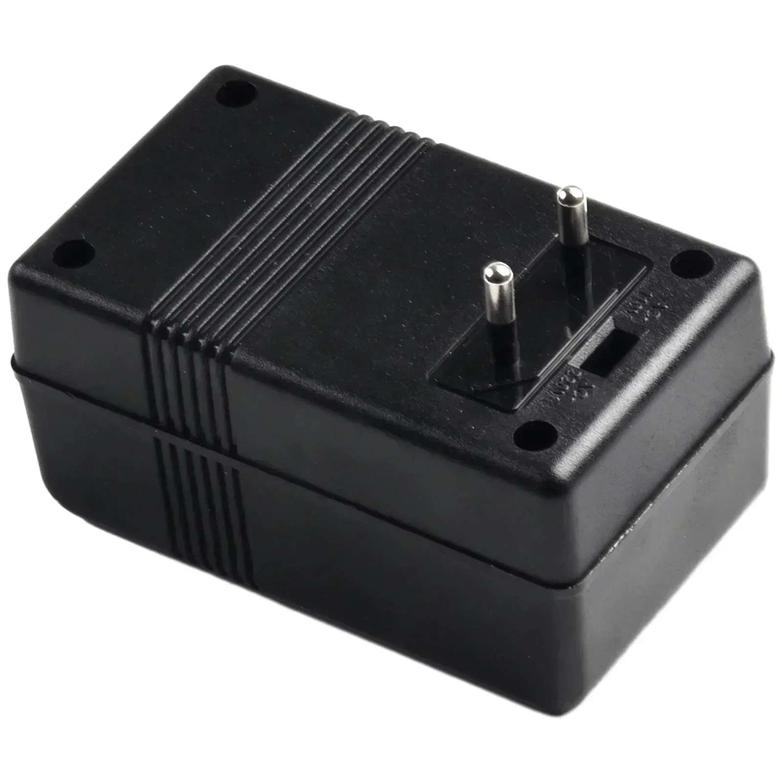 1pc 전압 변환기 스텝 다운 변압기 여행용 어댑터 220V  110V 전압 변환기 EU 플러그 50/100W 전원 변압기